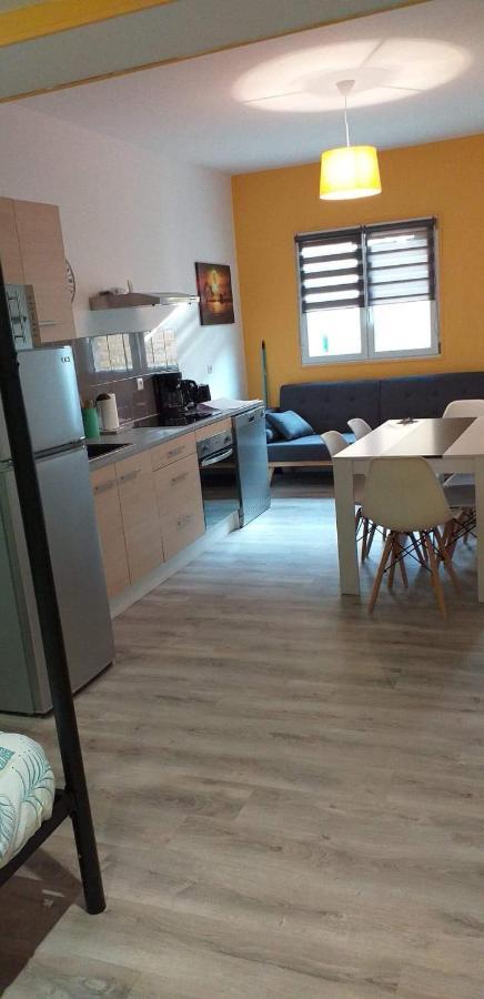 La Riviera Apartment La Fere Exterior photo
